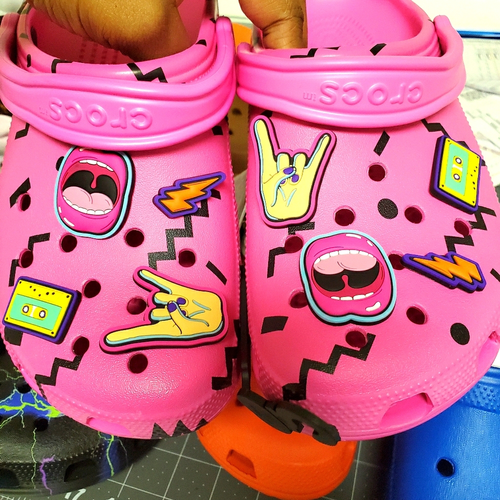 90s crocs